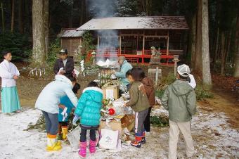 どんど焼きの準備