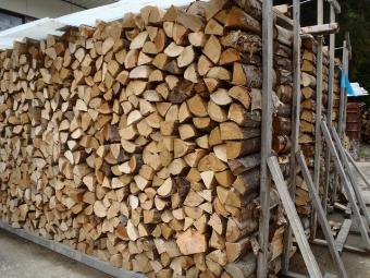 広葉樹の薪