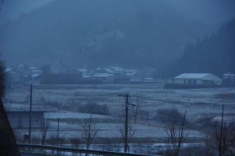 屋根にもうっすら